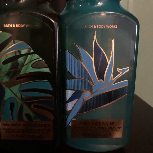 NWT Bath & Body Works 4 Pc  + 1 White Barn Hand Soap X 5 - Picture 3 of 8